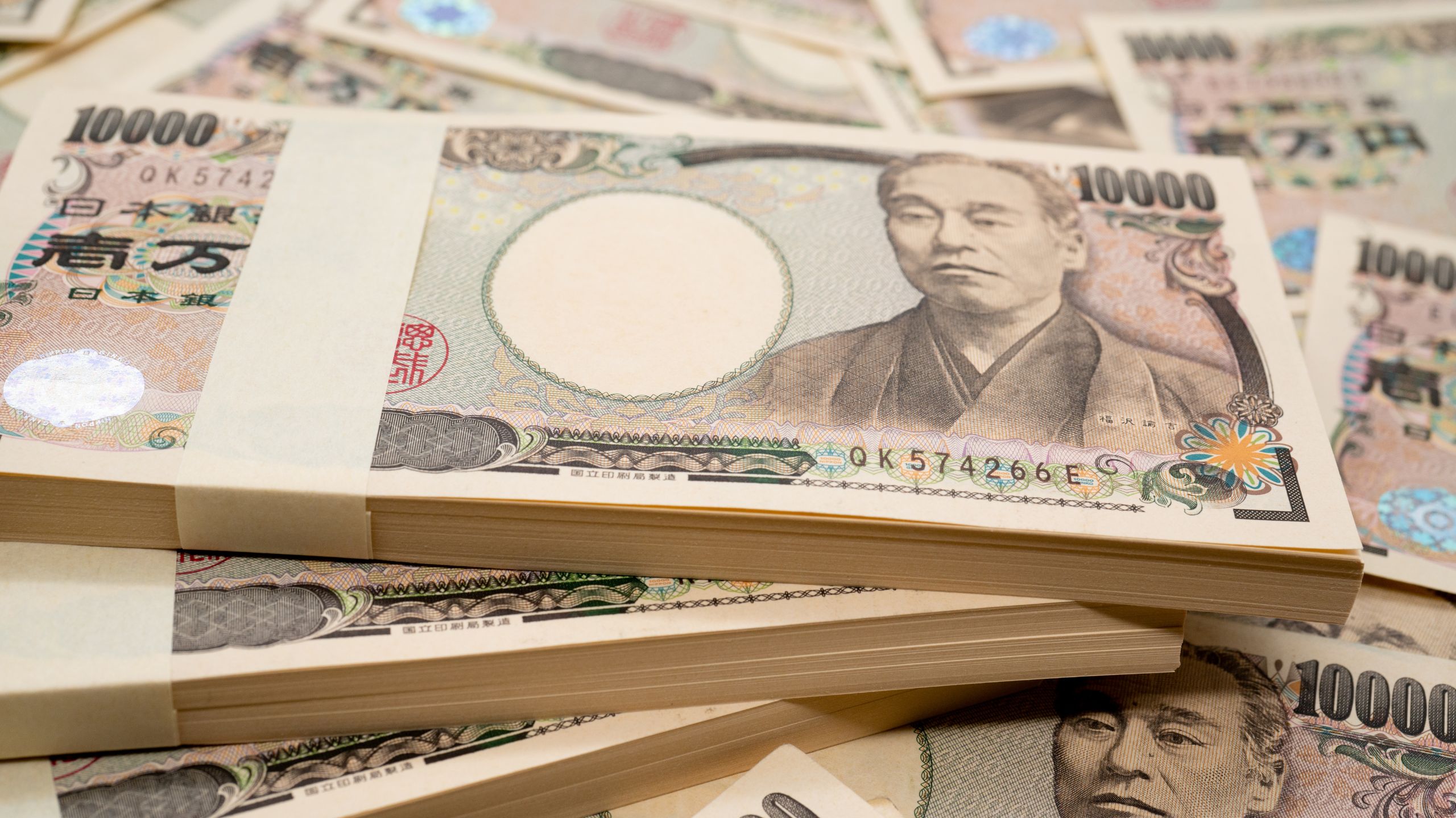 【日本終了】国の借金1323兆円、財政破綻の懸念が広がる実態
